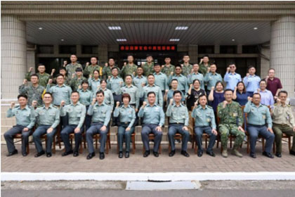 指揮官俞中將視導南部所屬單位 勉精進動員整備 指揮官俞中將視導南部所屬單位 勉精進動員整備