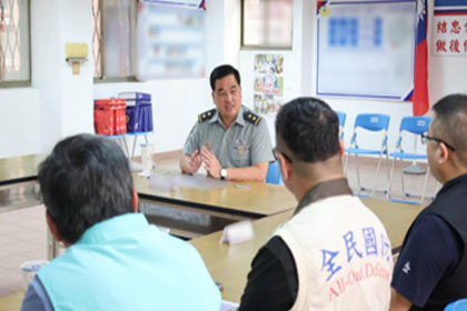 指揮官俞中將視導臺南地區輔導中心 肯定支援軍事作戰成效 指揮官俞中將視導臺南地區輔導中心 肯定支援軍事作戰成效