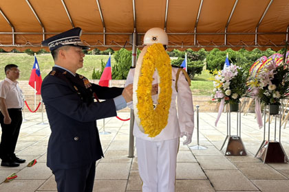 副總長執行官鄭榮豐上將主持民國113年秋祭典禮