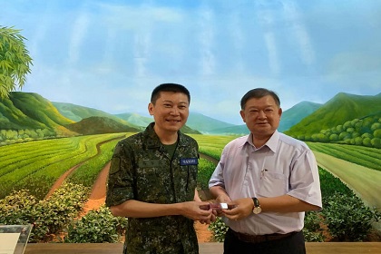 地區指揮官馬少將拜訪竹崎鄉輔導中心
