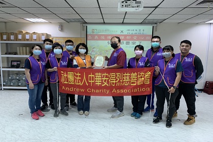 愛心社至安德烈食物銀行做志工