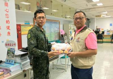 安樂區輔導中心幹部與災防連絡官進駐區公所合影