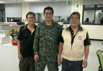 中正區輔導中心幹部與災防連絡官進駐區公所合影