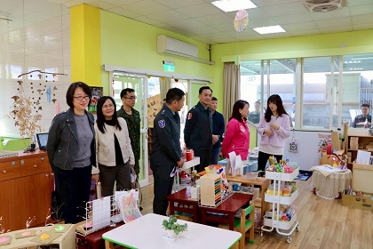 立法委員羅美玲參觀明德營區職場互助教保服務中心