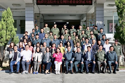 立法委員羅美玲蒞臨考察南投縣後備指揮部與官兵合影