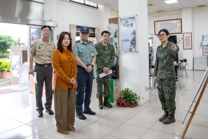 後管科長針對本部服務臺各項業務實施報告