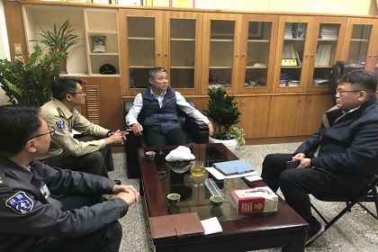 邱指揮官偕同動員科長蕭中校拜會農業處處長康立和先生